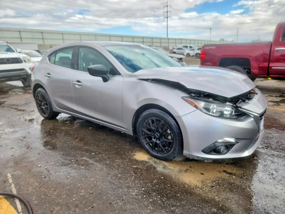 2016 MAZDA 3 TOURING  