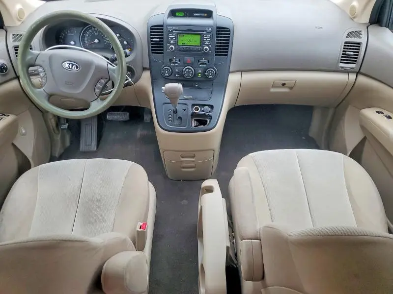 2012 KIA SEDONA LX  