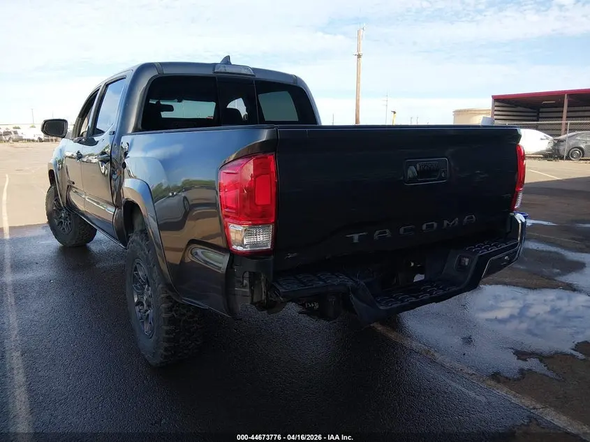 2017 TOYOTA TACOMA SR5 V6