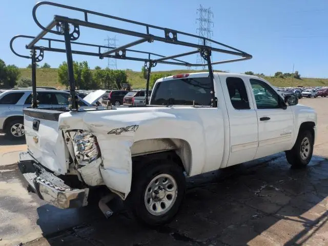 2011 CHEVROLET SILVERADO K1500 LT  
