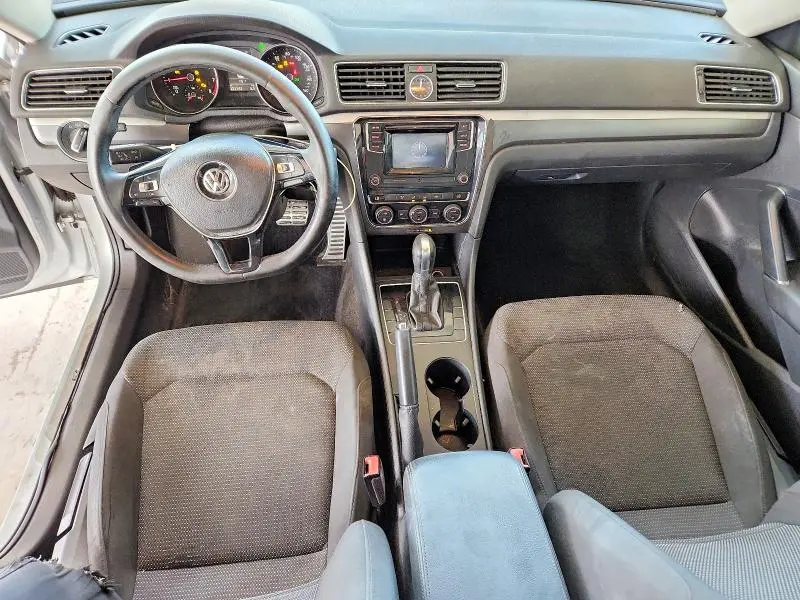 2016 VOLKSWAGEN PASSAT S  