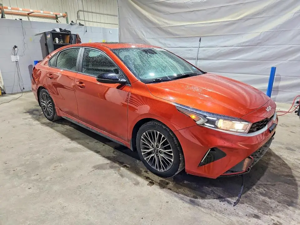 2022 KIA FORTE GT-LINE  