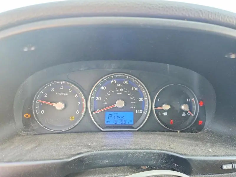 2012 HYUNDAI SANTA FE GLS  