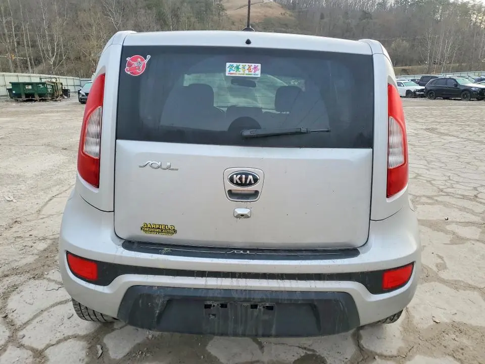 2013 KIA SOUL +  