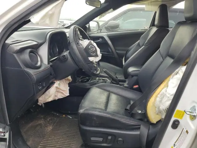 2016 TOYOTA RAV4 SE