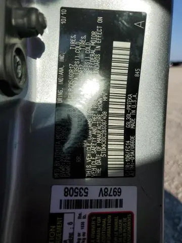 2011 TOYOTA SIENNA LE