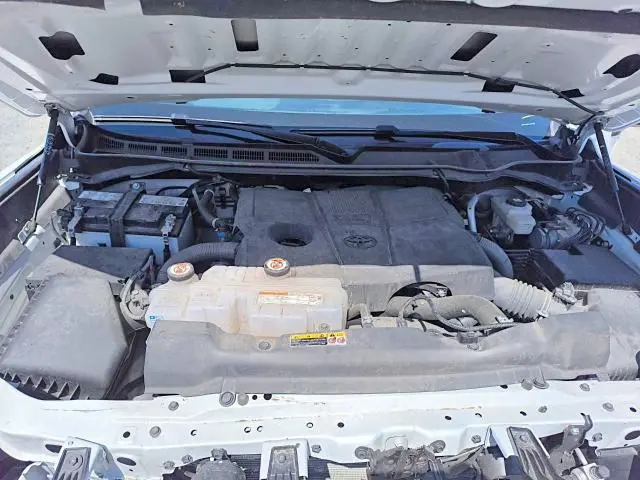 2024 TOYOTA TUNDRA SR  