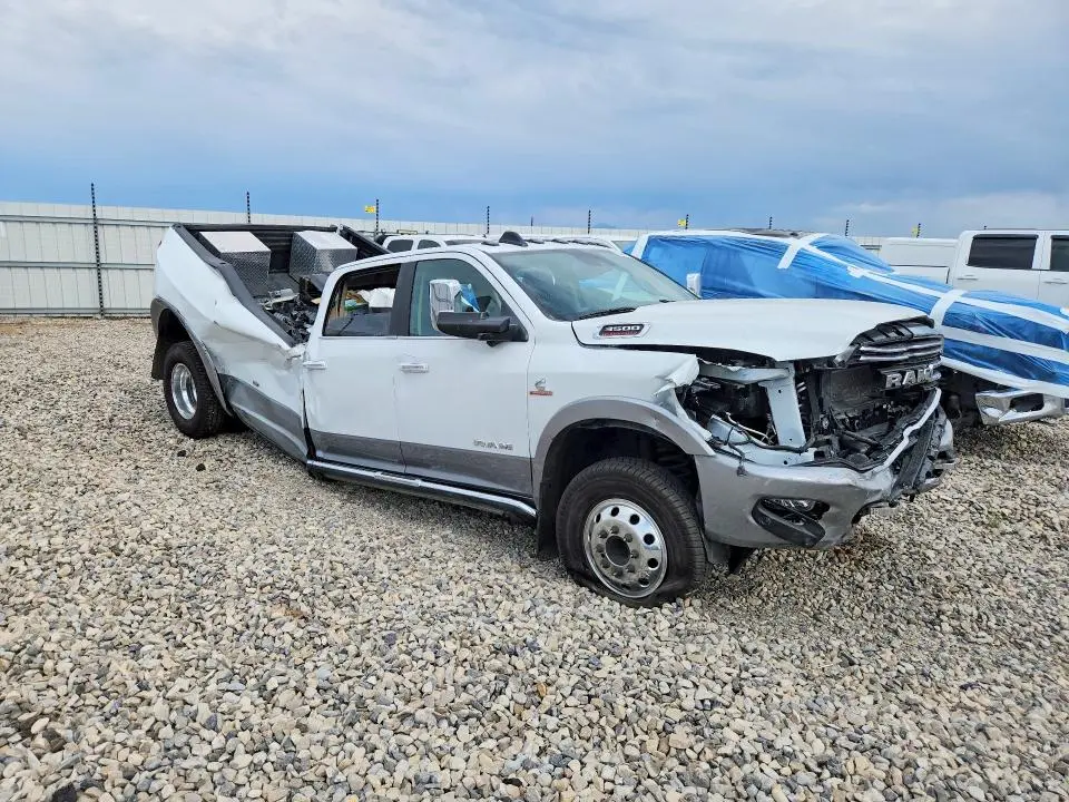 2022 RAM 3500 LARAMIE  
