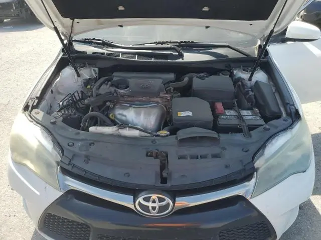 2015 TOYOTA CAMRY LE  