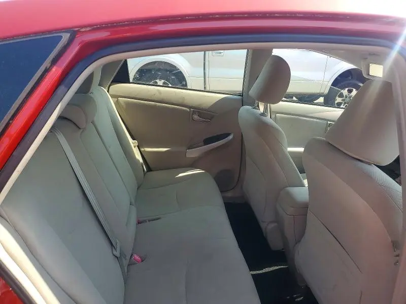 2013 TOYOTA PRIUS TWO  