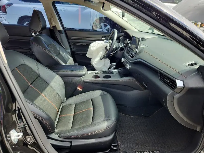 2021 NISSAN ALTIMA SR  