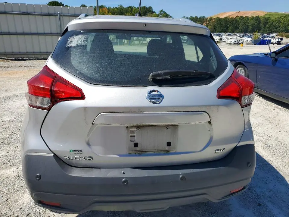 2020 NISSAN KICKS SV  