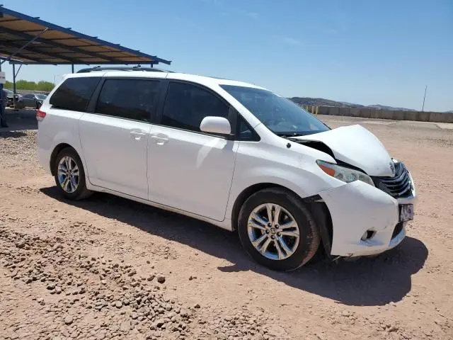 2011 TOYOTA SIENNA XLE  