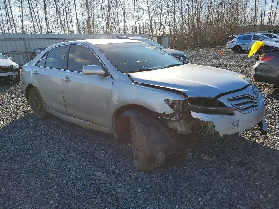 2011 TOYOTA CAMRY LE  