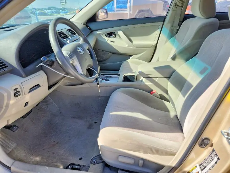 2011 TOYOTA CAMRY LE  