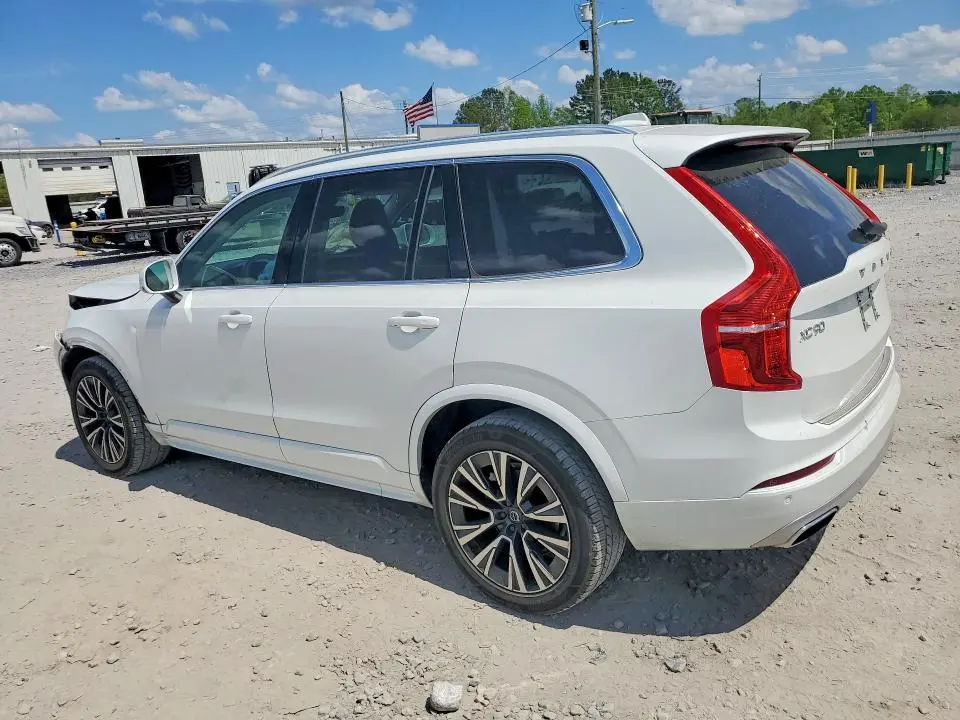 2021 VOLVO XC90 T6 MOMENTUM  