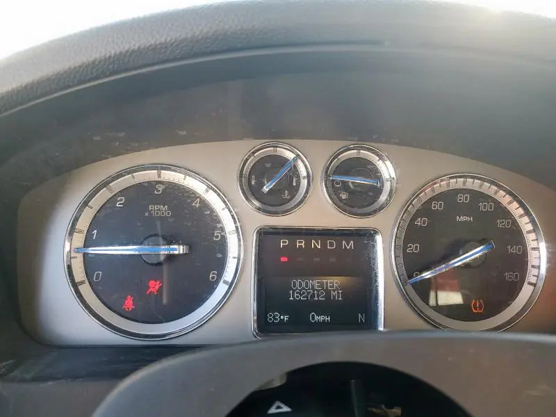 2011 CADILLAC ESCALADE ESV LUXURY  