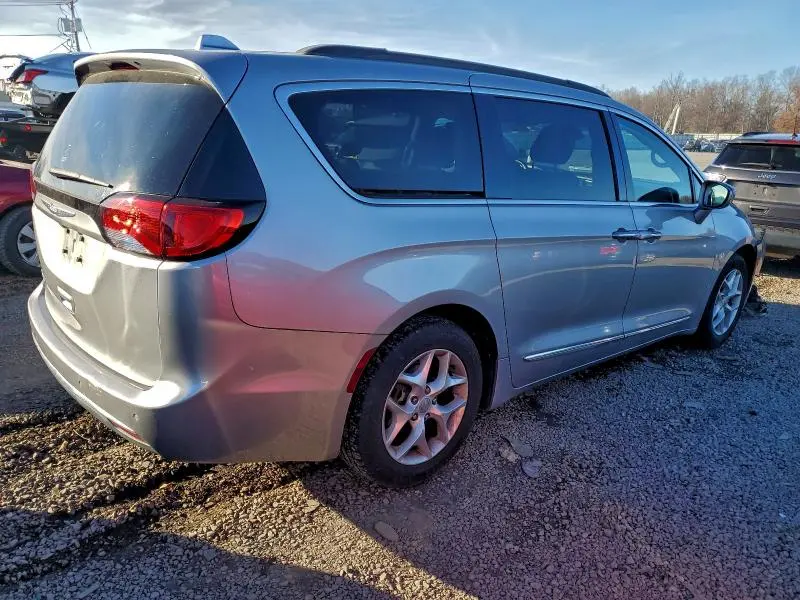 2017 CHRYSLER PACIFICA TOURING L  