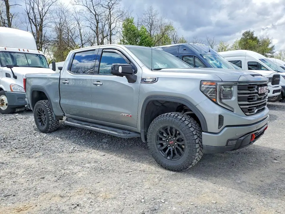 2024 GMC SIERRA K1500 AT4  