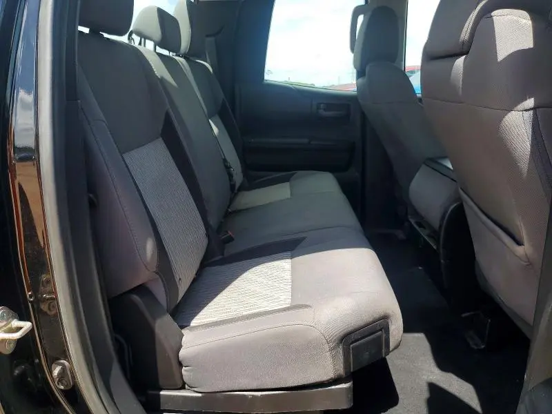 2017 TOYOTA TUNDRA SR  