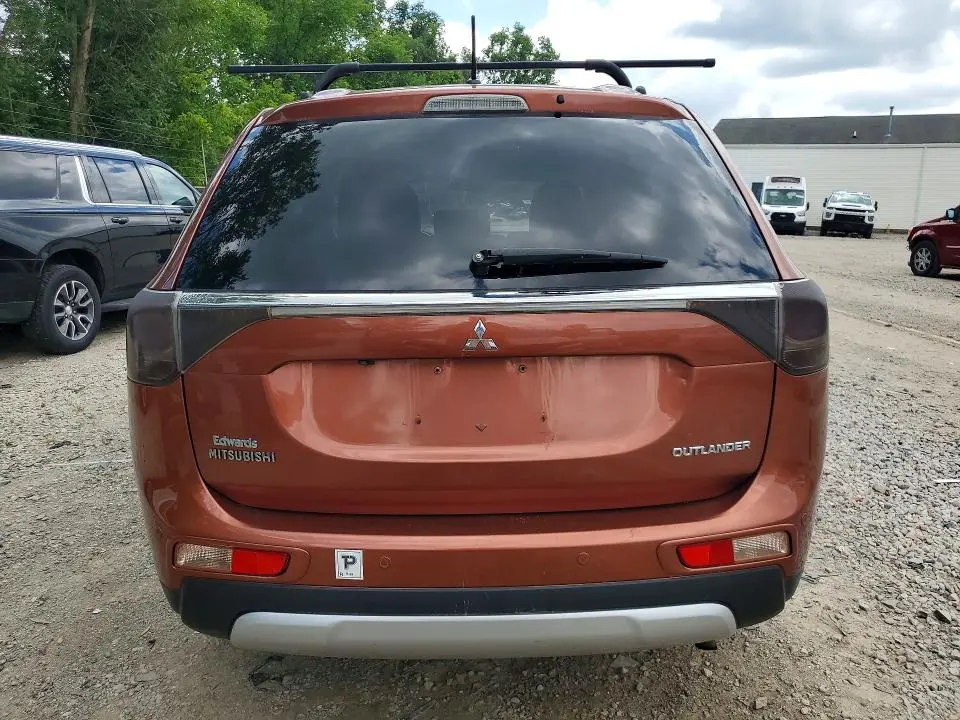 2015 MITSUBISHI OUTLANDER SE  