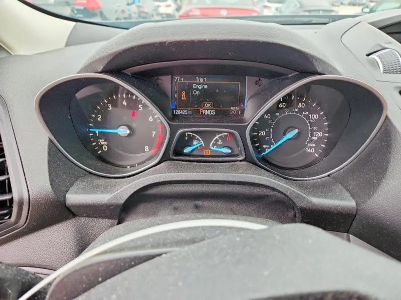 2017 FORD ESCAPE SE  