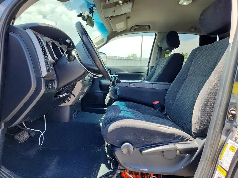 2010 TOYOTA TUNDRA DOUBLE CAB SR5  