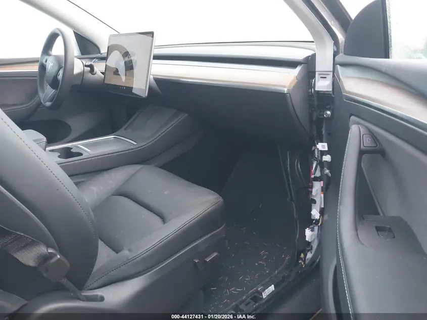 2025 TESLA MODEL Y LONG RANGE DUAL MOTOR ALL-WHEEL DRIVE