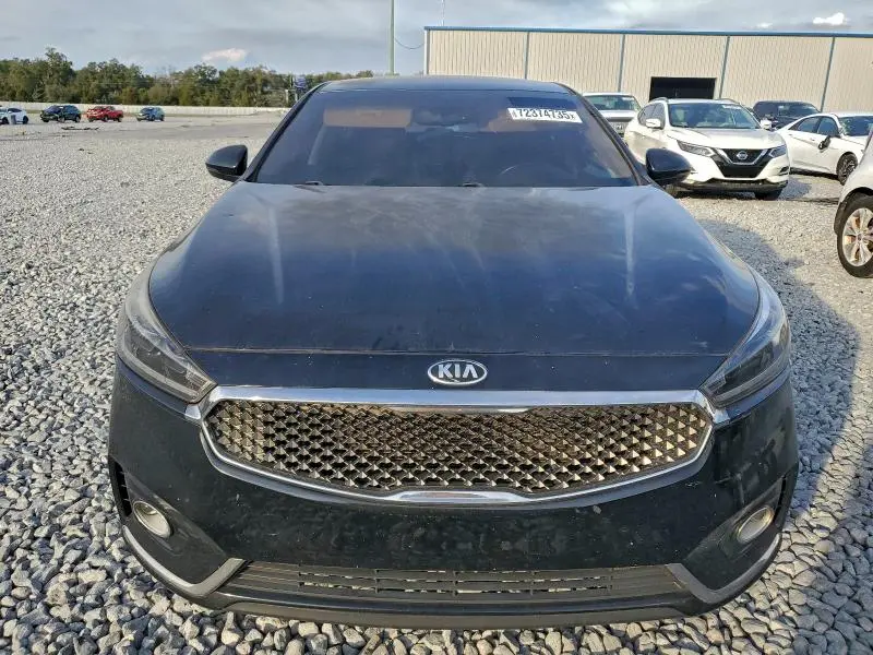 2017 KIA CADENZA PREMIUM  