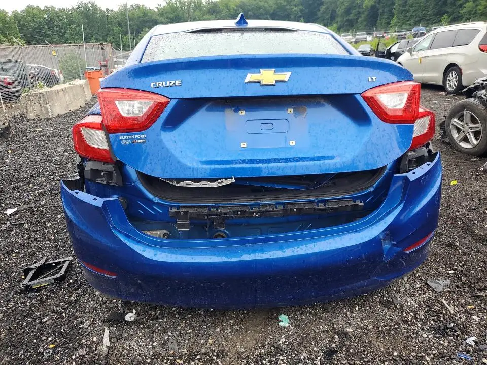 2017 CHEVROLET CRUZE LT  