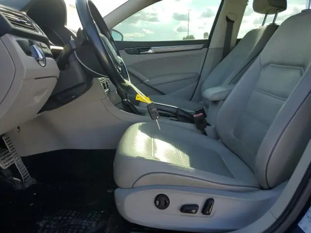 2017 VOLKSWAGEN PASSAT R-LINE  