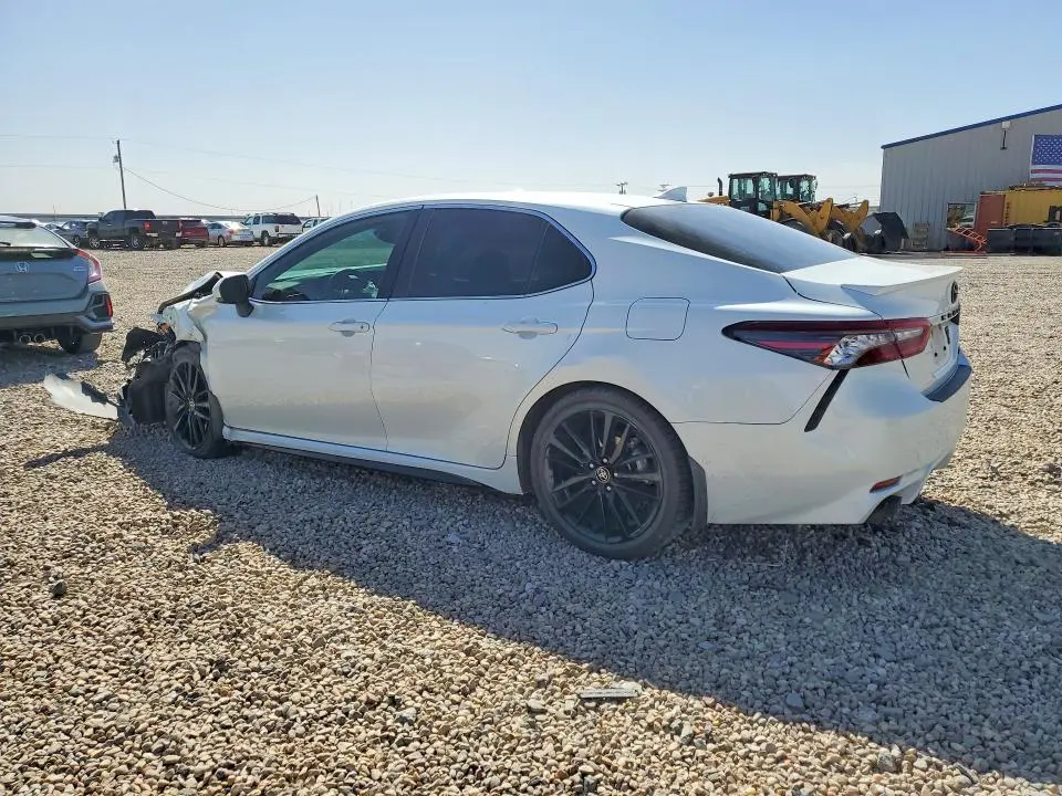 2022 TOYOTA CAMRY XSE  