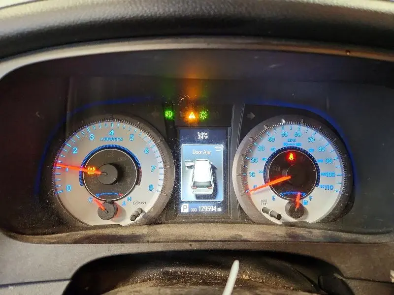 2017 TOYOTA SIENNA   