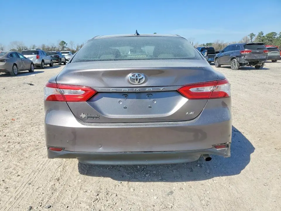 2019 TOYOTA CAMRY LE  