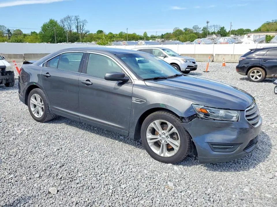 2015 FORD TAURUS SEL  