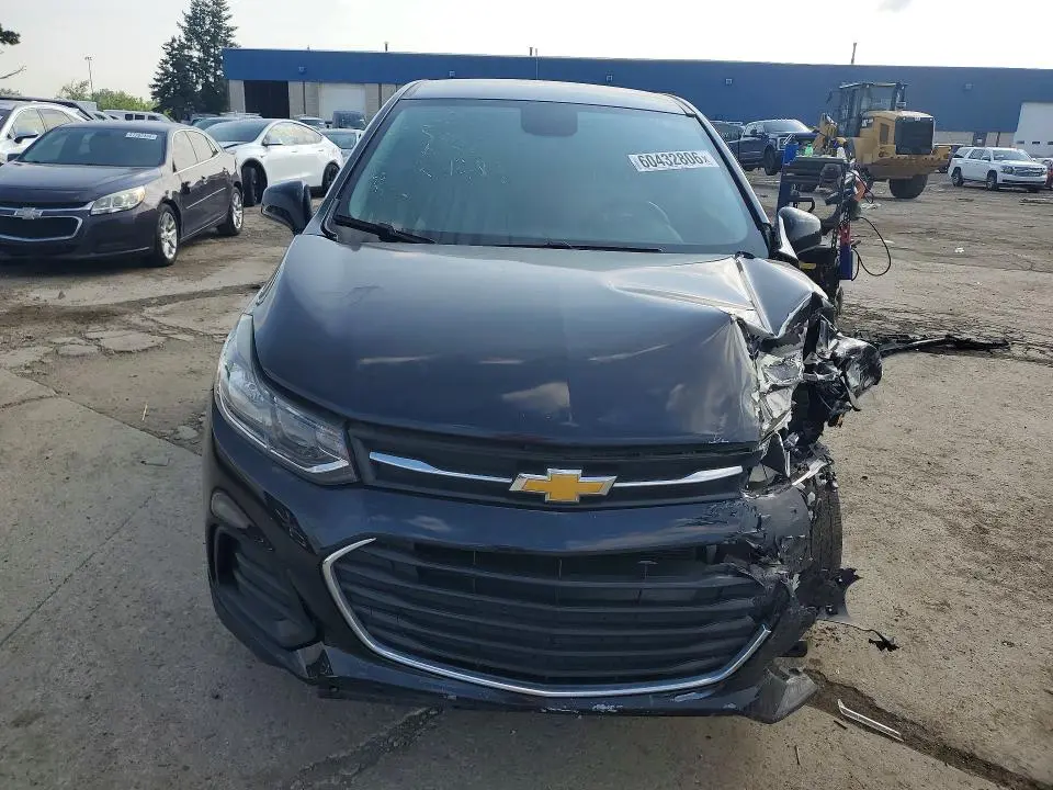 2022 CHEVROLET TRAX LS  