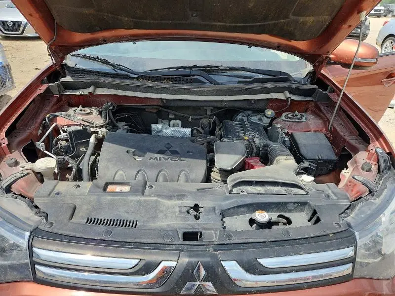 2014 MITSUBISHI OUTLANDER SE  
