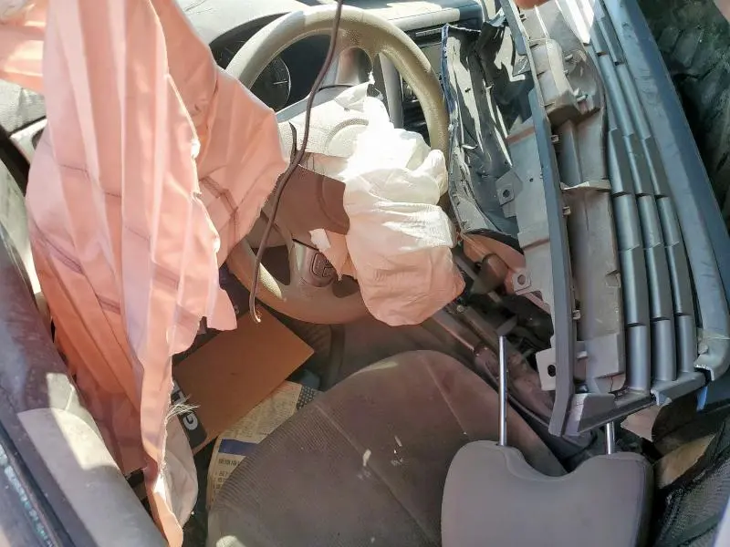 2010 SUBARU FORESTER XS  