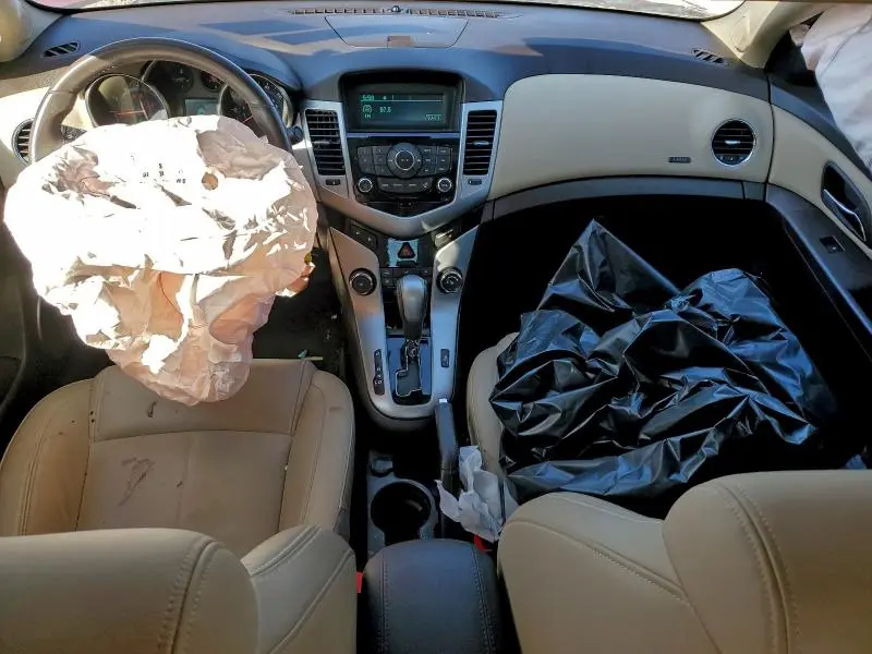 2011 CHEVROLET CRUZE LT  