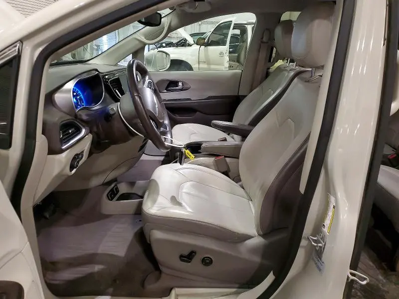 2017 CHRYSLER PACIFICA TOURING L PLUS  