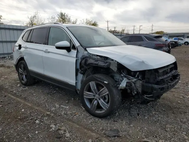 2021 VOLKSWAGEN TIGUAN SE  
