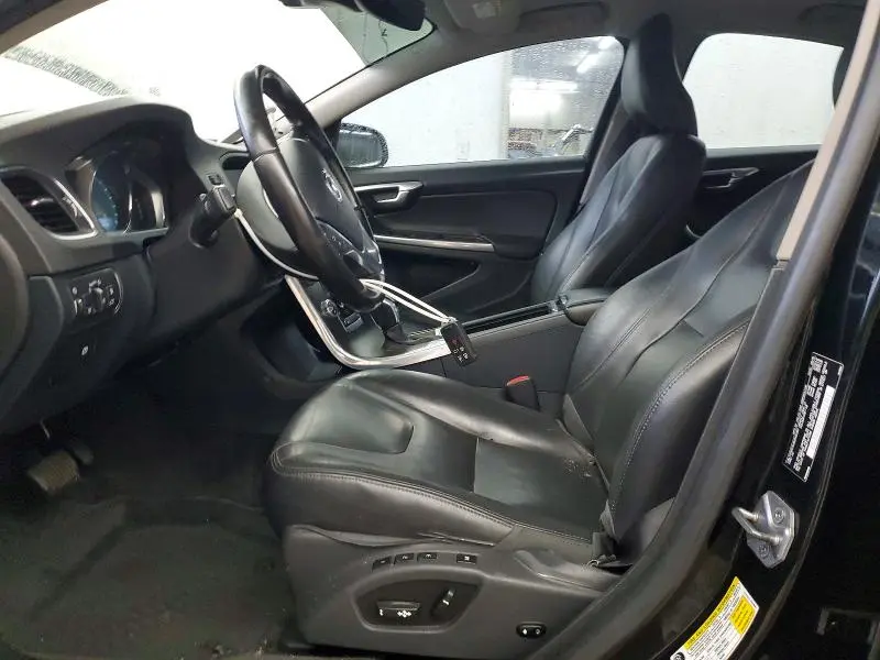 2016 VOLVO S60   