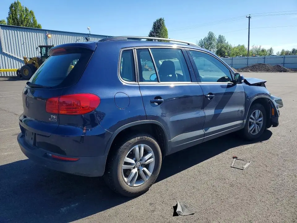 2016 VOLKSWAGEN TIGUAN S  
