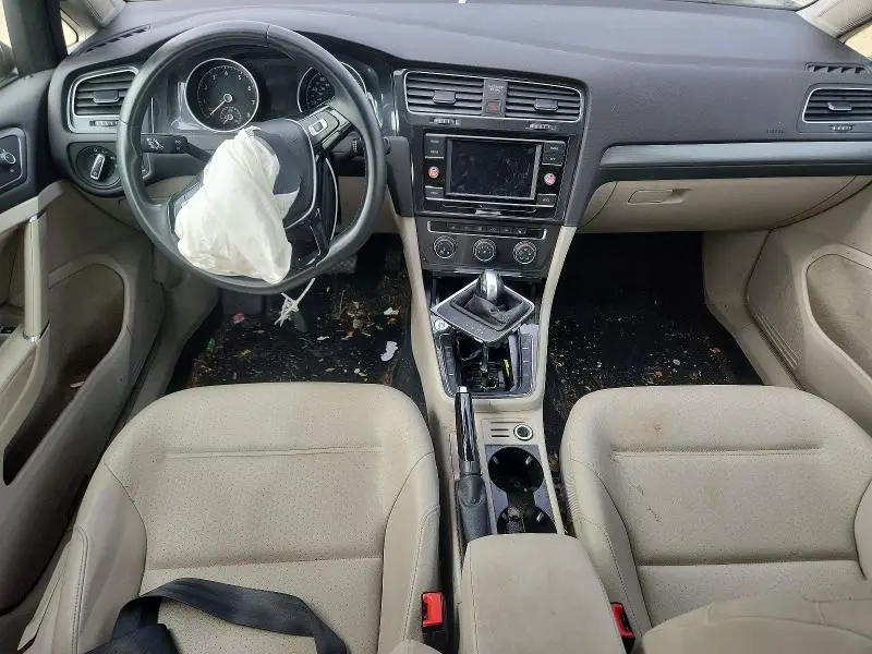 2021 VOLKSWAGEN GOLF   