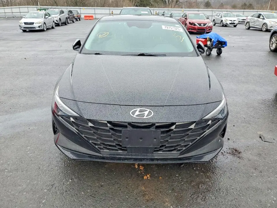 2022 HYUNDAI ELANTRA LIMITED  
