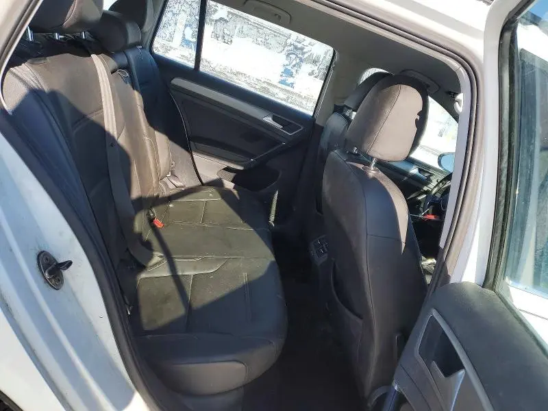 2015 VOLKSWAGEN GOLF SPORTWAGEN TDI S  