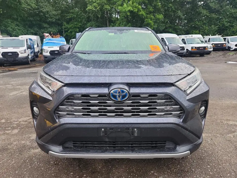 2019 TOYOTA RAV4 LIMITED  