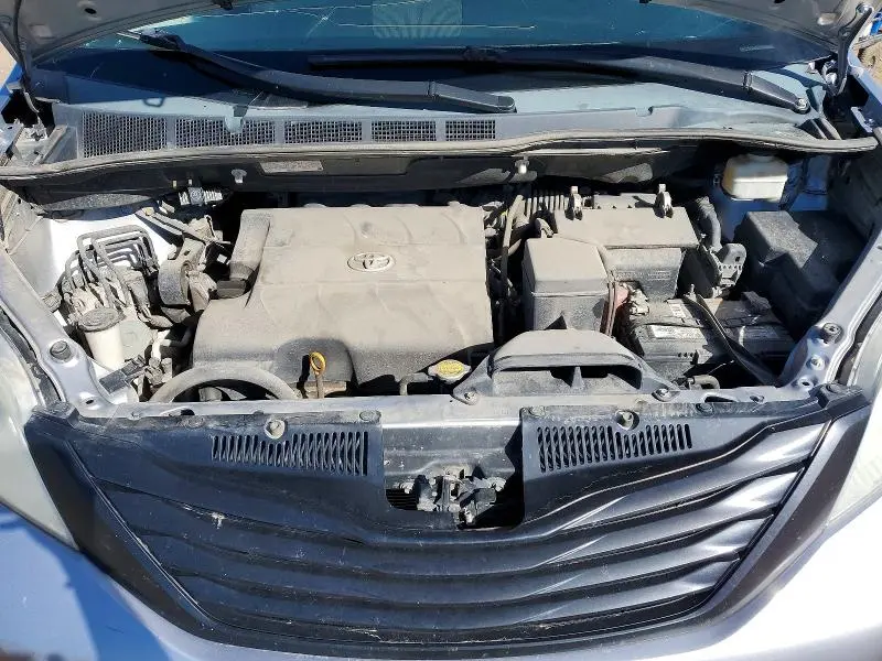 2012 TOYOTA SIENNA BASE 7-PASSENGER  