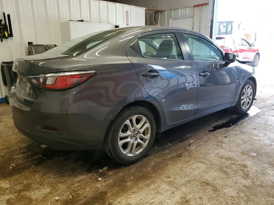 2018 TOYOTA YARIS IA BASE  