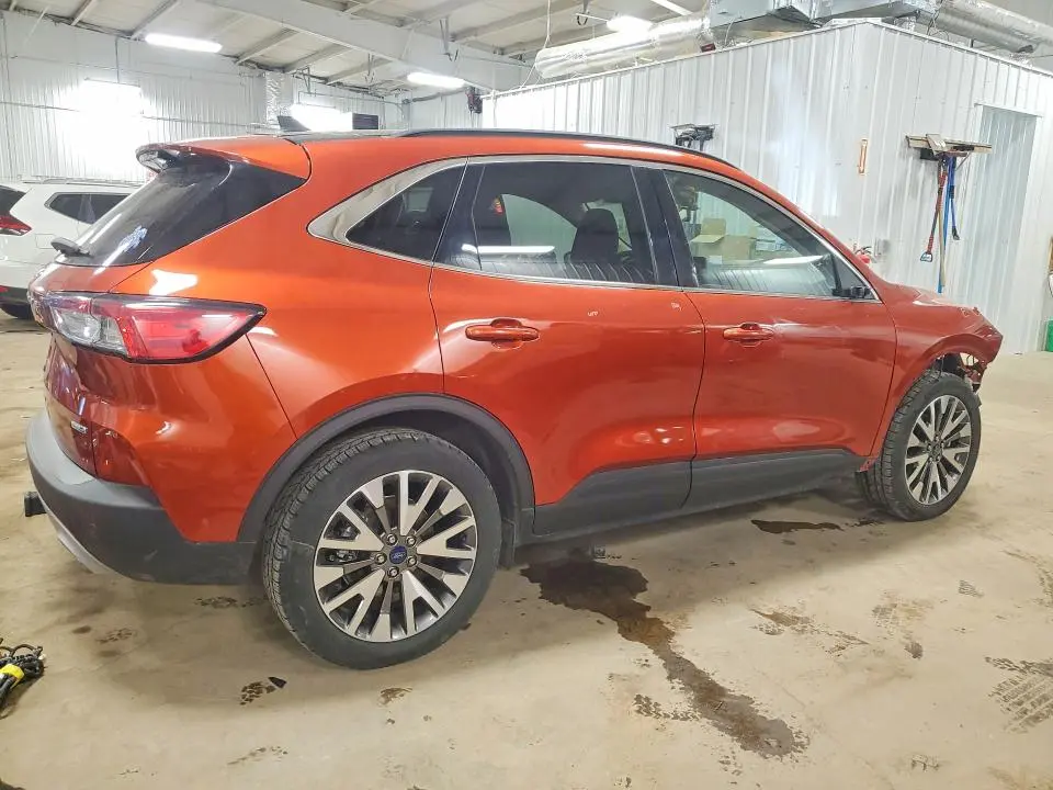 2020 FORD ESCAPE TITANIUM  
